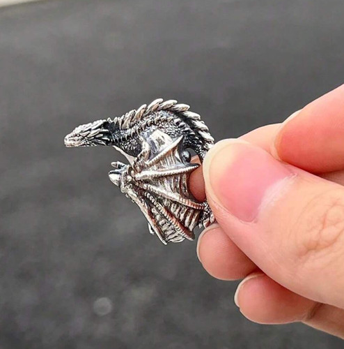 Anello uomo drago - uomo, mitologia