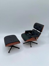 Sedia Eame in miniatura con