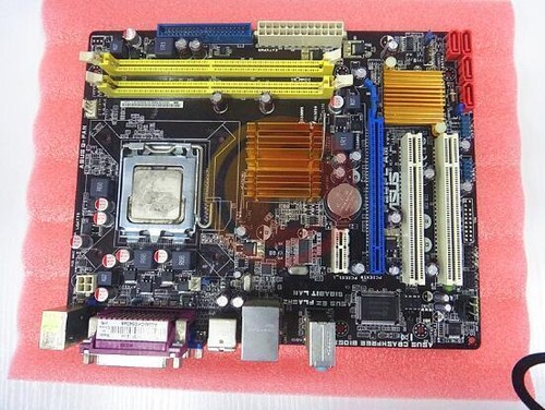 Una scheda madre - scheda, desktop