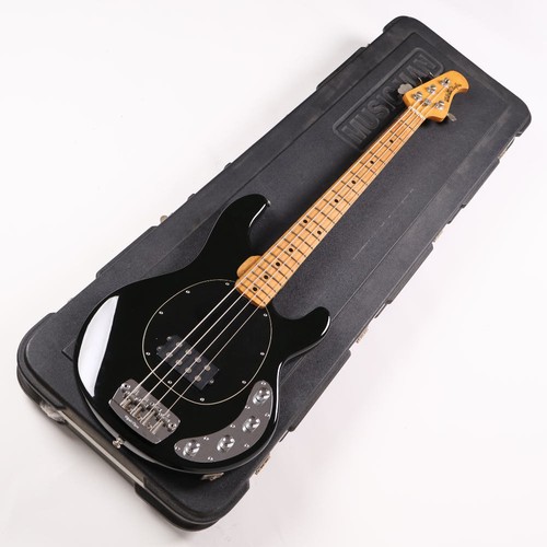 Music man stingray black basso - music,