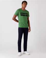 Jeans Wrangler® Greensboro Regular Elasticizzati/Nero Schiena (Blu Profondo Nero) 44/32