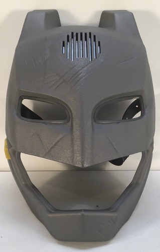 Batman dawn justice voice - of,