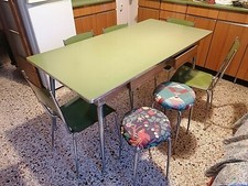 Magnifico TAVOLO CON SEDIE