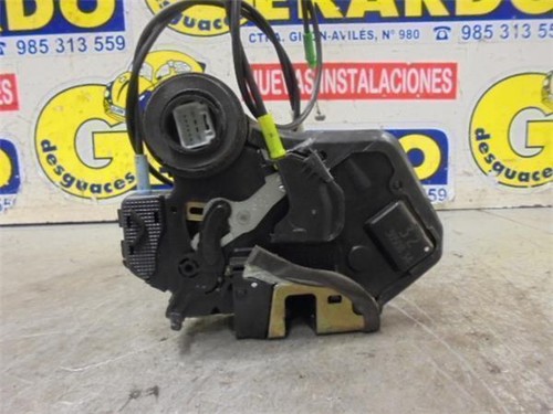 Cerradura puerta trasera - puerta,