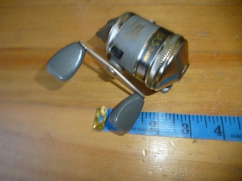 Vintage fishing reel - vintage,