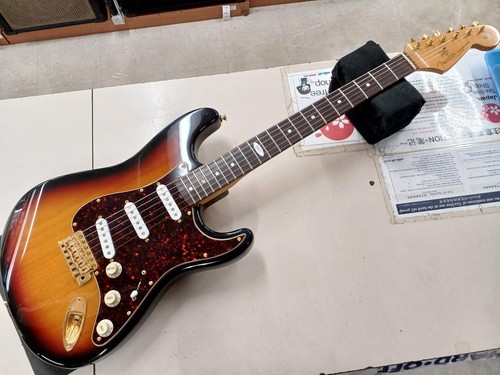 Fender 1997 collectors edition - fender,