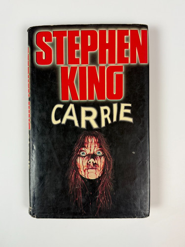 Carrie stephen king - carrie, /