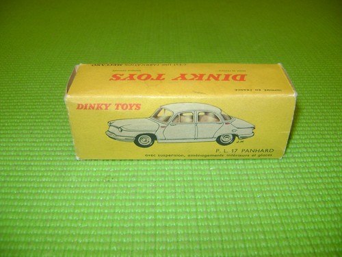 Dinky toys 547 panhard pl17 - dinky,
