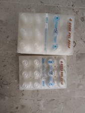 n. 32 cartoni uova in plastica