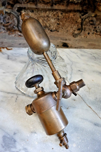 Antico lubrificatore ottone - antico,