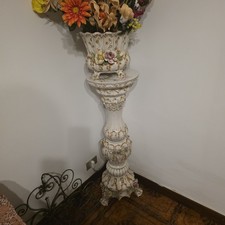 Vaso E Colonna Capodimonte