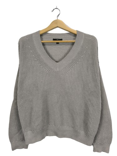 Mani maglione con scollo - mani,