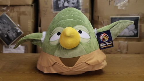 Rare nwt angry birds star - rare,