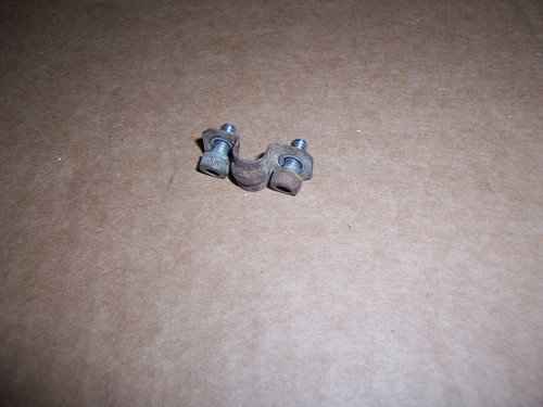 Supporto tubo freno soffietti - supporto,
