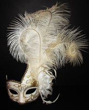 MAR 1F - UNA MASCHERA 'CIGNO'