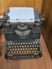 Macchina Da Scrivere Antica