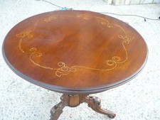 Tavolo Luigi Filippo con bordino dorato 