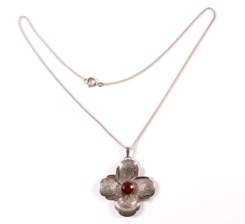 Collana teka con ciondolo - collana,