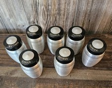 Set 7 contenitori per spezie