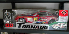 Macchina radiocomandata 1/6