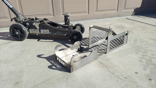 Offroad jack holder - jack, harbor