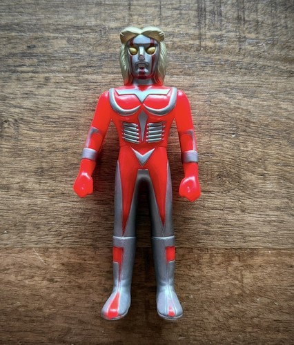 Megalomam takatoku - 🔴,