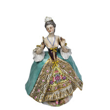 Antica Statuina in Porcellana