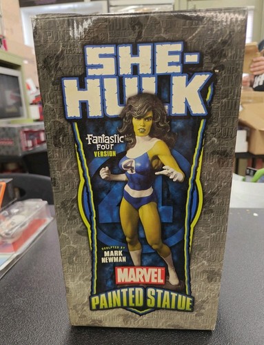 Statua dipinta she - statua,