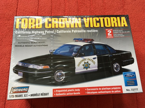 Lindberg 72777 ford crown - 1:25,