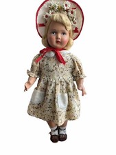 Antica bambola In Cartapesta