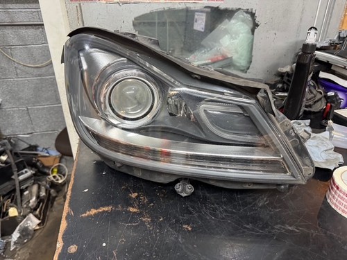 Mercedes c220 w204 2011 faro - mercedes,