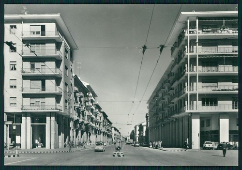 Cuneo città corso nizza - nizza, auto