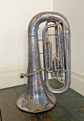 Strumento vintage tuba - strumento, eb