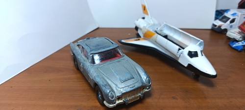 Corgi 007 james bond aston - james,
