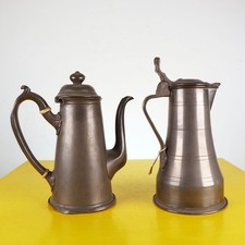 coppia di brocche vintage in metallo