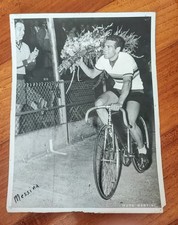 Foto 18x24 Guido Messina campione del mondo su pista Milano 1955