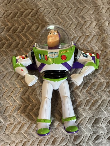Buzz lightyear talking - lightyear,