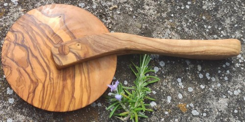 Tagliapizza legno ulivo - tagliapizza, di