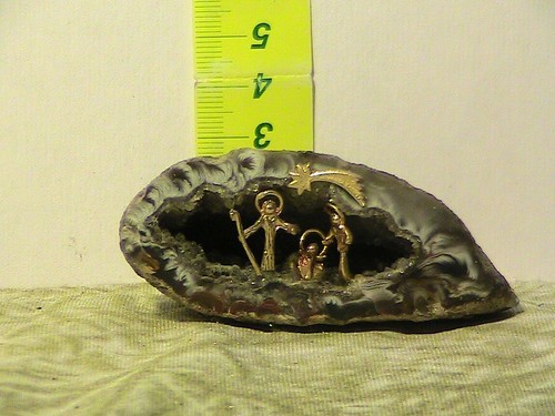 Bellissimo presepe nel geode - nel,