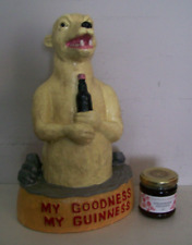 LARGE POLAR BEAR BAR PUB