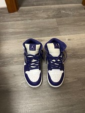 nike air jordan 1 mid viola