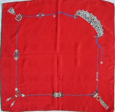 -Superbe Foulard MUST DE