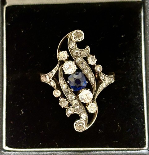 Anello antico con - , zaffiro