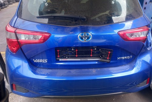 Toyota yaris hybrid 2020 - toyota,