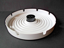 Kartell largo posacenere ashtray bianco e nero design Anna Castelli 1979