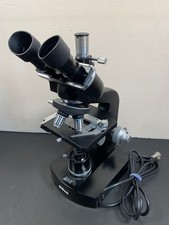 Microscopio verticale