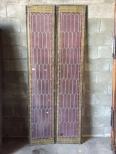 Elegante Coppia di Vetrate