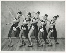 Ragazze Carine Danzatrici Di