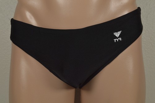 Bikini sfacciato uomo
