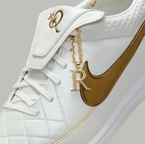 Ronaldinho nike tiempo - x,
